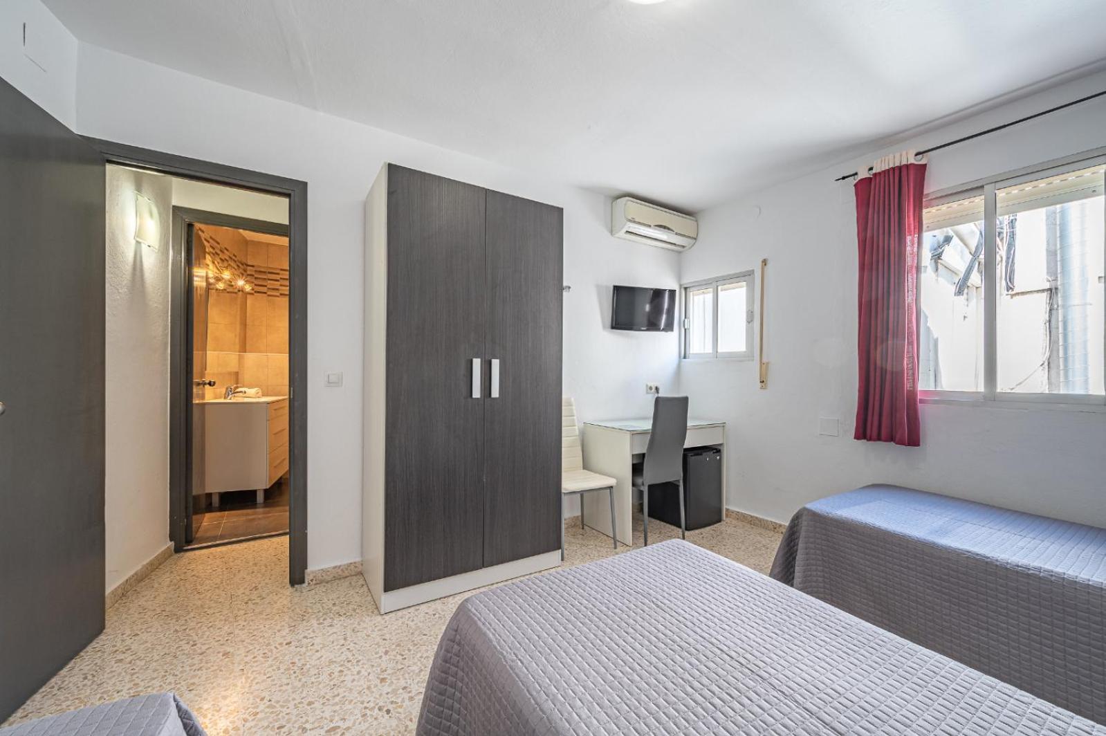 Hostal Ocana Manilva Exterior photo